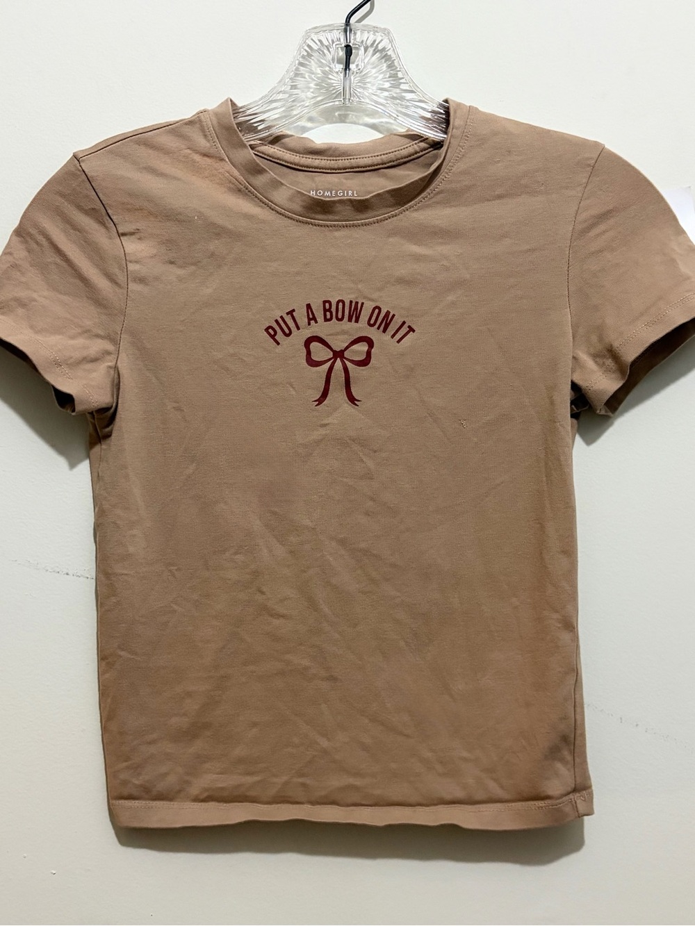 Homegirl Society Put a Bow on it Tan Graphic T-Shirt Womens Sz XS